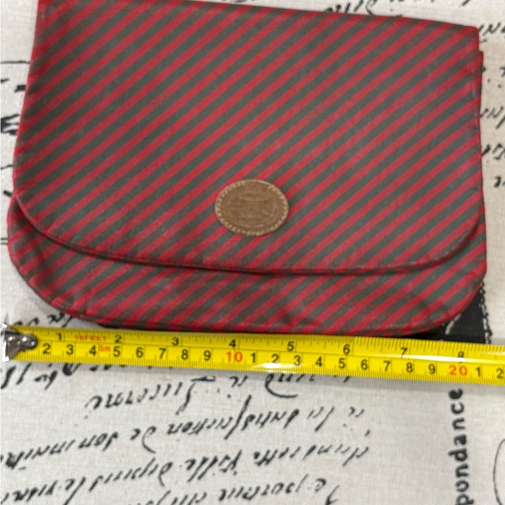 Gucci Pouch - Picture 7 of 8